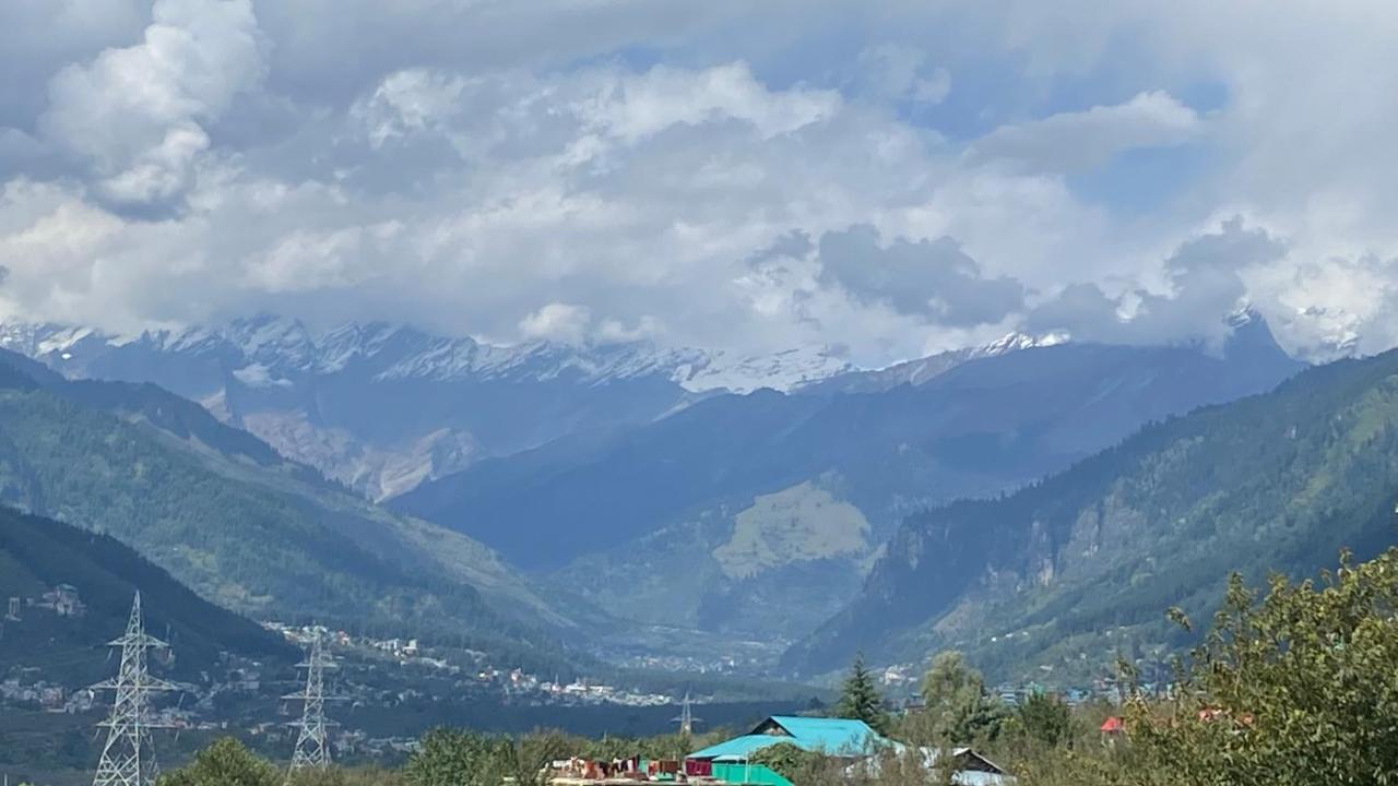 Hotel The Meadows Open Terrace Bonfire Manali  Exterior photo